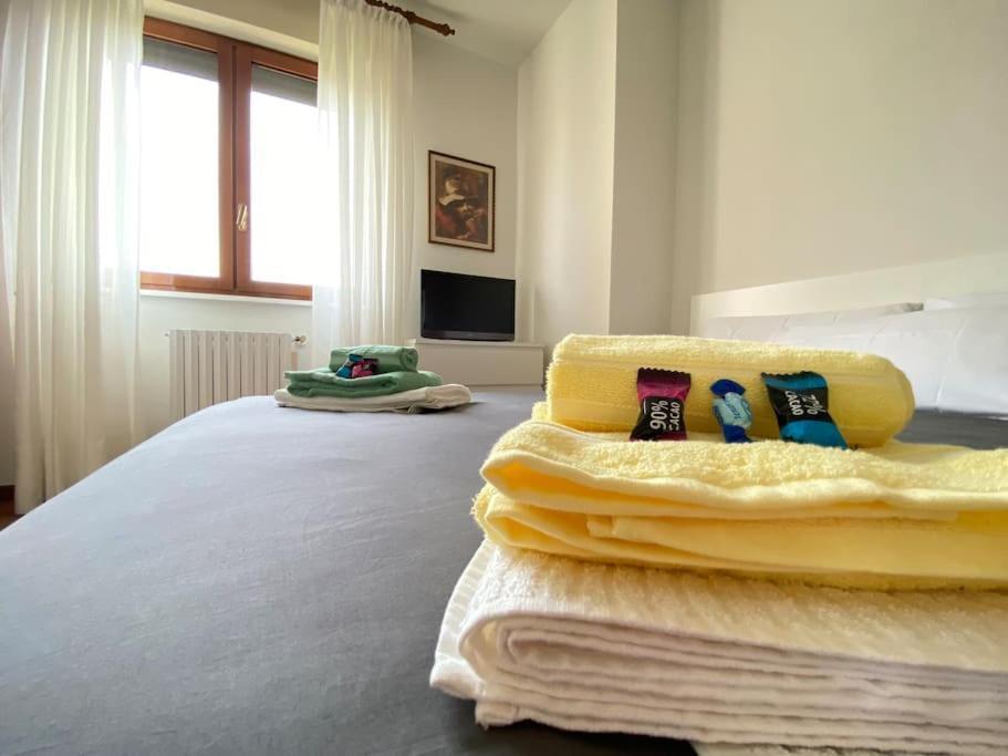 Incantevole - 15 Minuti Da Duomo + Wifi, Parking Сан-Донато-Міланезе Екстер'єр фото